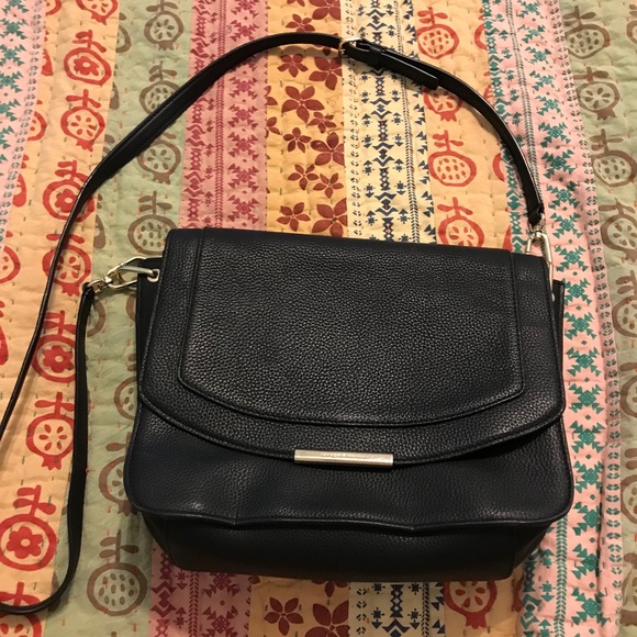 kate spade Handbags - Kate Spade Crossbody with flap closure